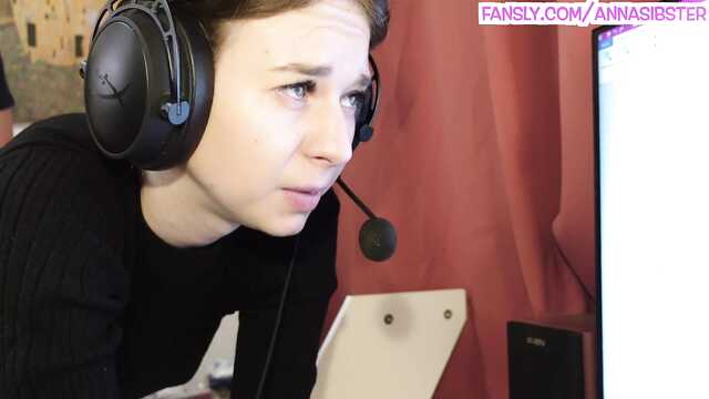 Я занята! Может, через час потрахаемся?