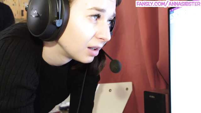 Я занята! Может, через час потрахаемся?