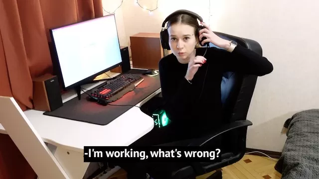 Орыс порносы: анасы ұлын жұлқылайды