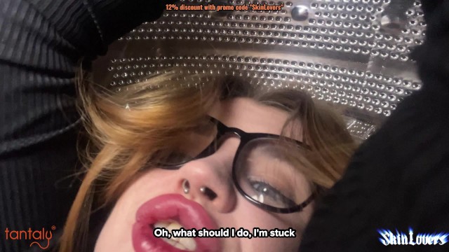 Трахнул надувную куклу и вставил сводной сестре