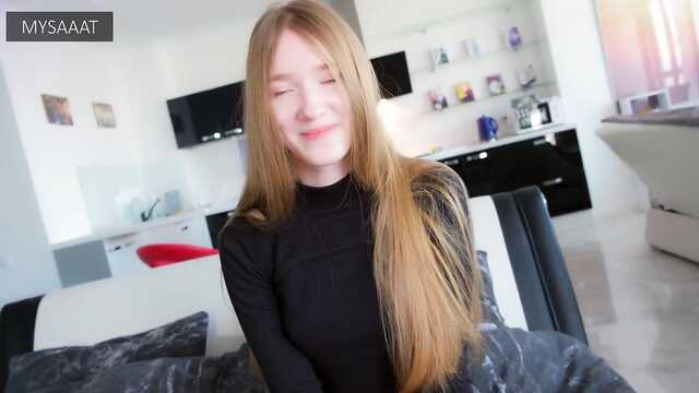 Платит за аренду квартиры киской и дает кончить