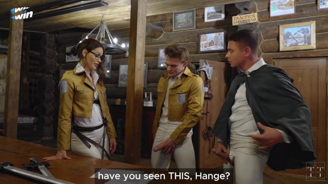 Нещадная атака титанов на киску