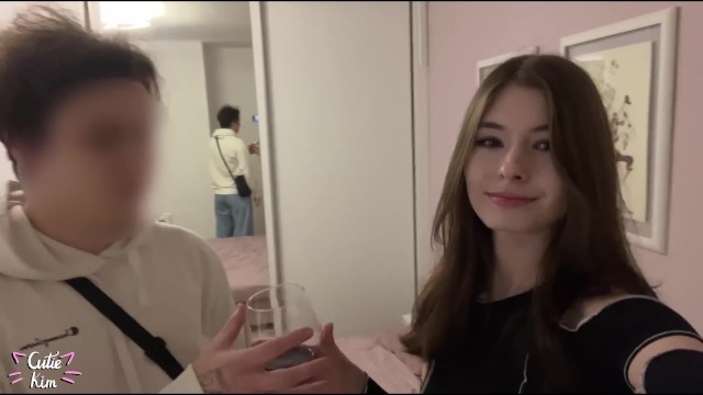 Сексуальная девушка довела незнакомца до оргазма