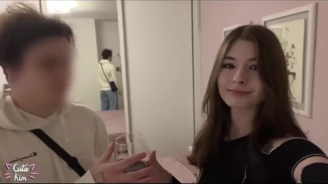 Сексуальная девушка довела незнакомца до оргазма