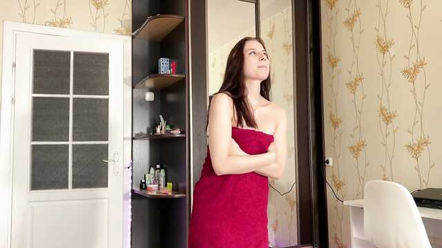 Сводная сестра трахается ради сохранения секрета