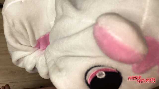 Трахнул сводную сестру и кончил ей в киску