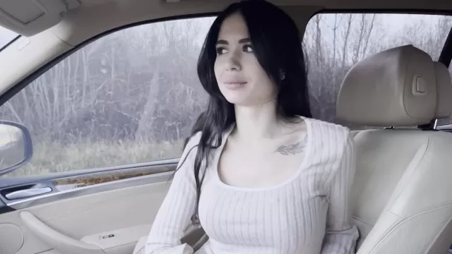 Новороссийскідегі бойдақ кешіне арналған стриптизші