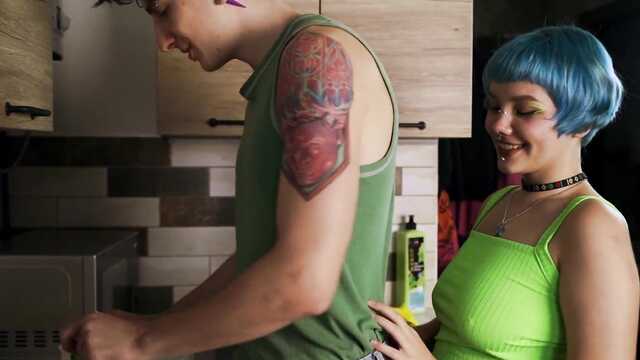 Секс по дружбе никто не отменял