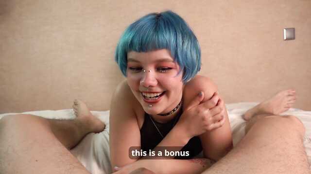 Она хотела пососать, но ей в киску засадили