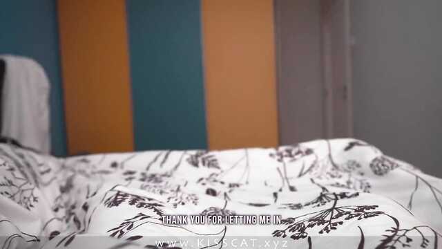 Приемный сын делит постель с развратной мачехой