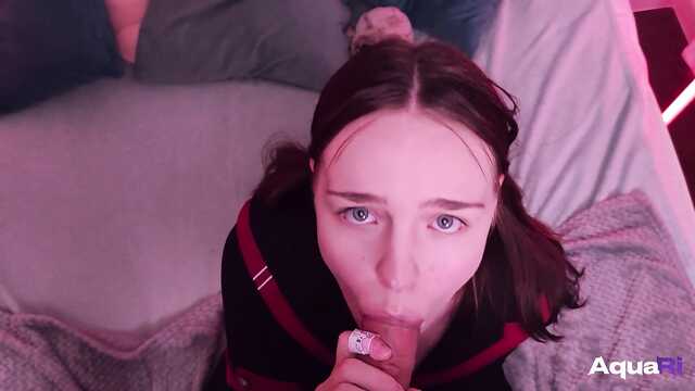 Милый, я все еще девственна, давай просто отсосу