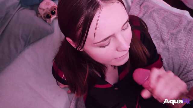 Милый, я все еще девственна, давай просто отсосу