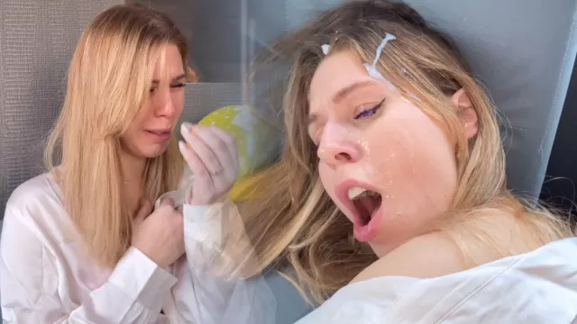 Клиторальды оргазмның сипаттамасы Жігіт жыныстық қатынас кезінде бөксесін ұрады.