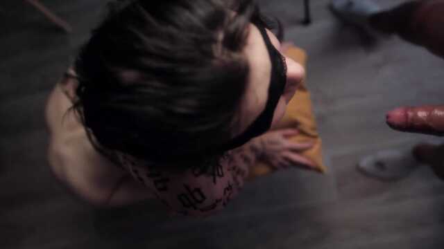 Я твоя послушная рабыня, еби все мои отверстия