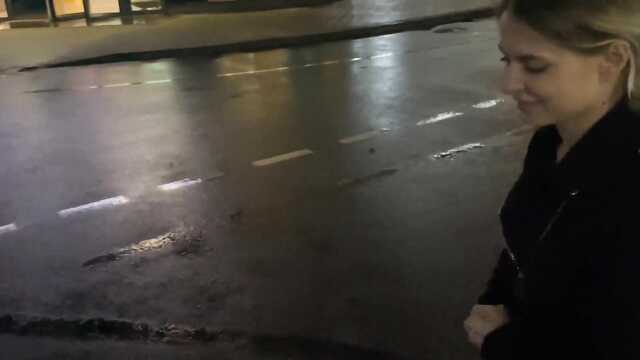 В туалете наш секс никто не увидит