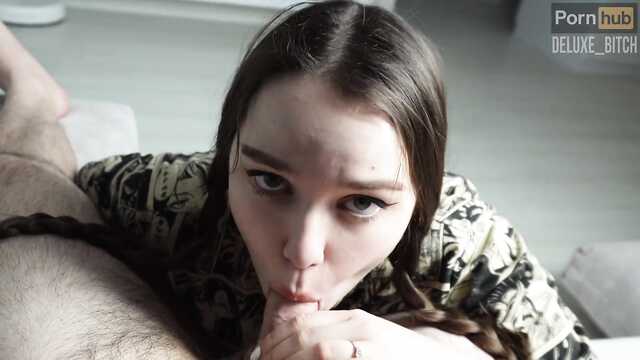 Сестричка научилась сосать хуи