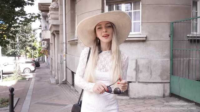 Незнакомец снял меня на улице и я дала ебаться