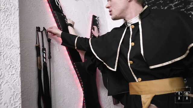 Секси монахиня плохо себя вела и не соблюдала пост