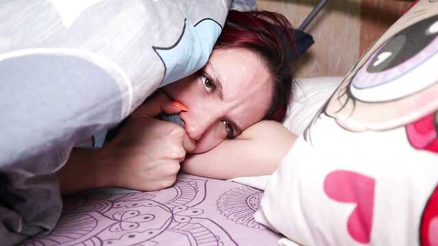 Озабоченный отчим грубо ебет меня вместо мамы