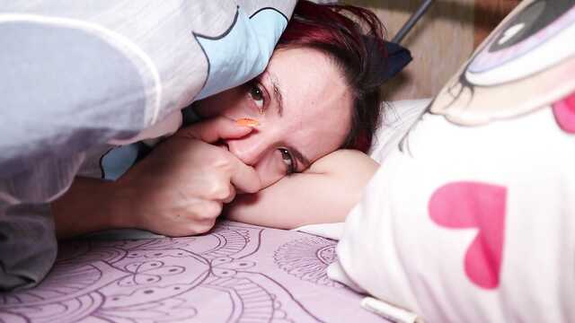 Озабоченный отчим грубо ебет меня вместо мамы