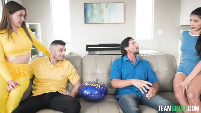 Американская групповушка с папками