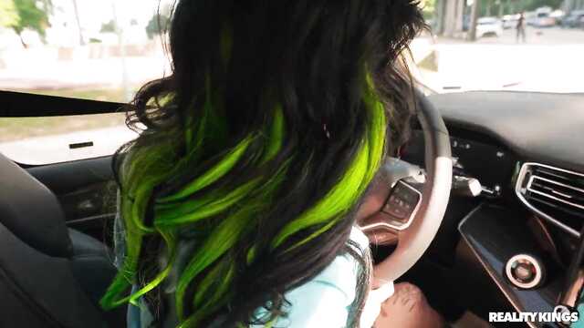 Охотник на горячих милфочек