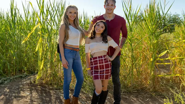 Ретро қызметші қыз Мәлік Саидовтың жынысы