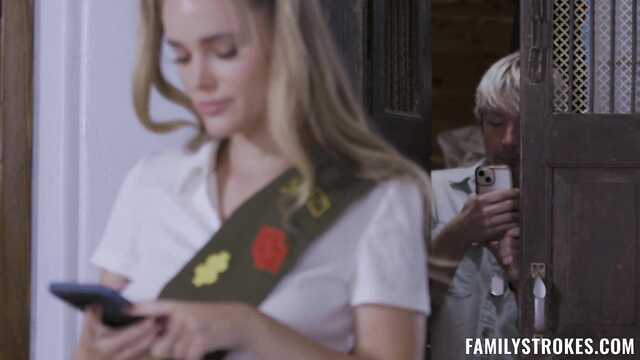 Принесла соседям печенье