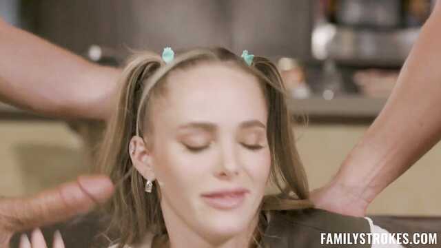 Принесла соседям печенье