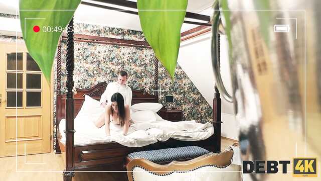 Ебля для плоскогрудой девушки