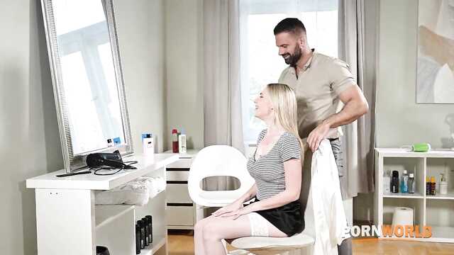 Два члена для парикмахерши