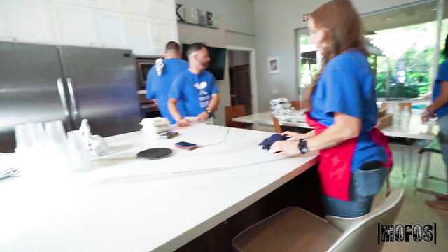 Тайные связи с падчерицей