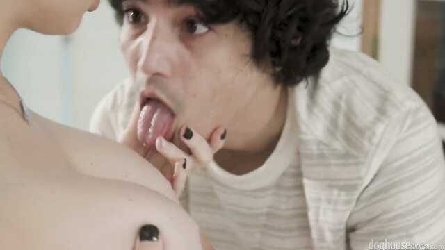 Сеанс массажа для девственника