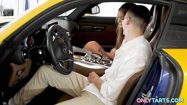 Повелась на мажора - отдалась в гараже