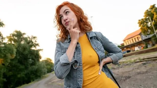 За деньги, конечно трахаюсь!