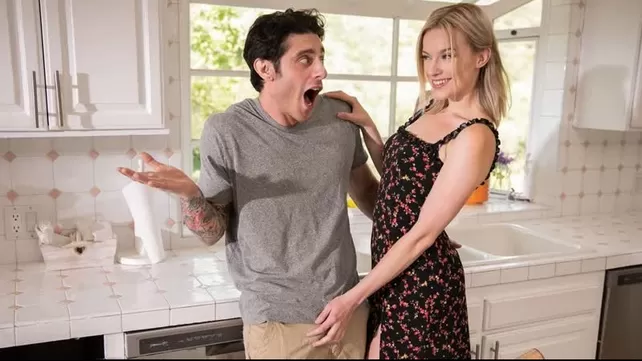 Сынуля наконец член отрастил