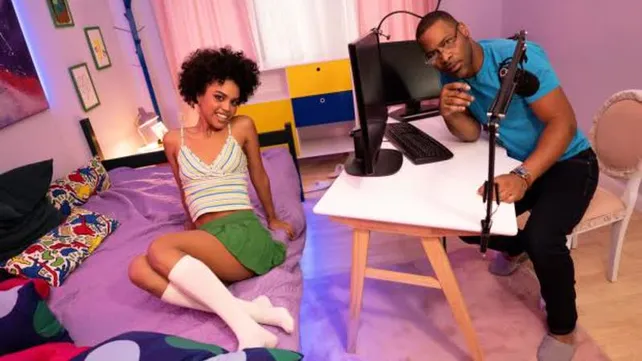 Соблазнение кучерявой латины