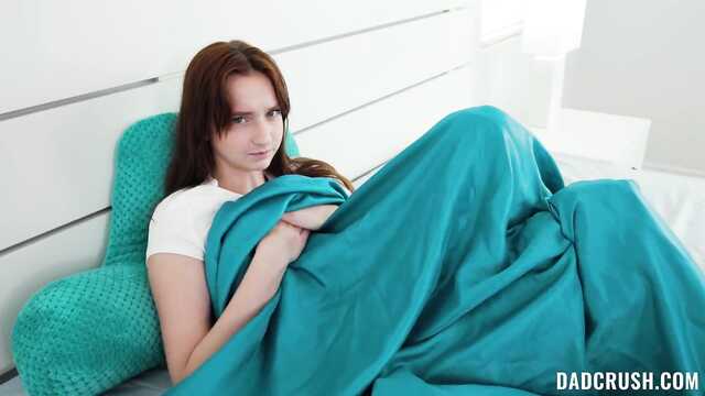 Папа, трахни меня срочно!