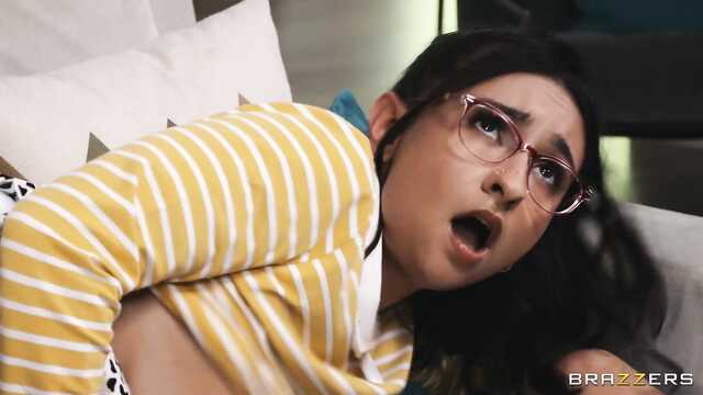 Перепало счастье сестричке