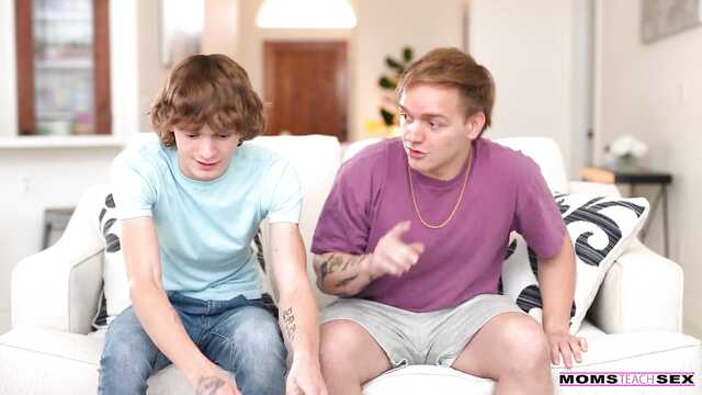 Мамочка рада мощному тройничку