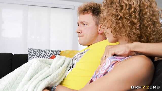 Тройник с сестрой и подружкой