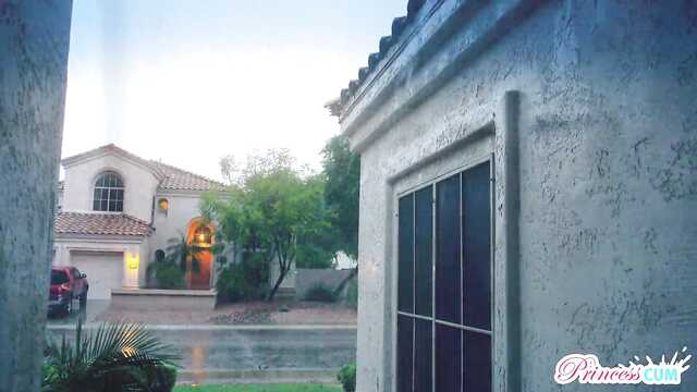 Папуля, наши дырочки поспели и хотят твой пенис