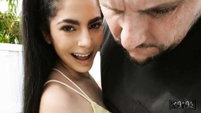 Настяның Мексикадағы демалысындағы порносын онлайн көріңіз