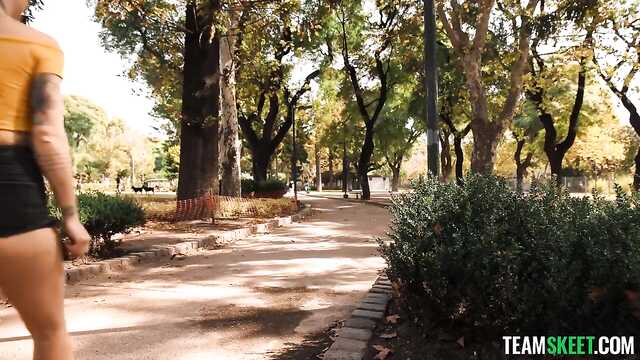 Сначала он напоил меня, а потом грубо поимел