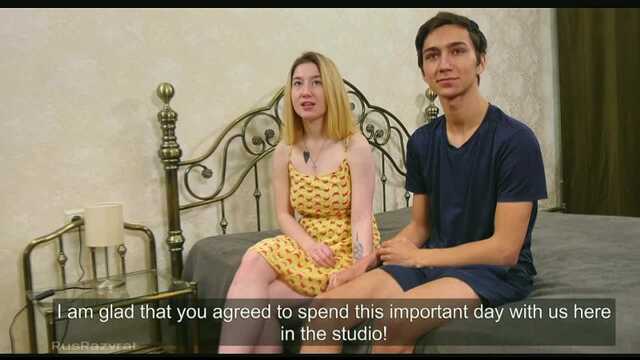 Впервые целочка сосет член и дает войти в писю