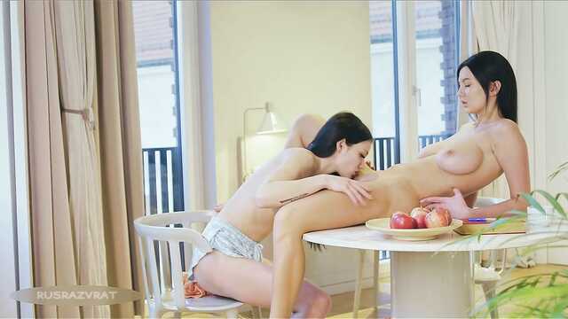 Поссорилась с другом и переспала с подружкой