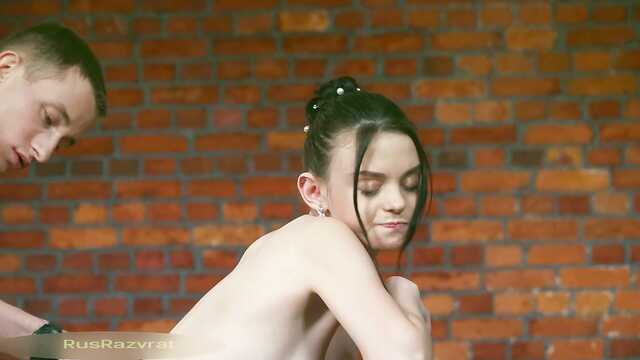 Преподнес сексуальный урок молоденьким балеринам