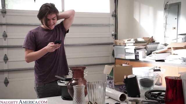 Лучшие милфочки любят молодые хуи