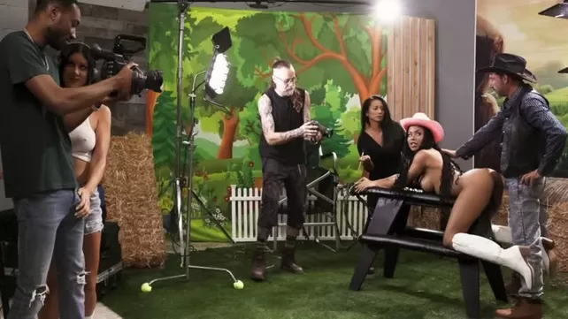 Мен әйелімнің аузына спермы (орыс порно видео)