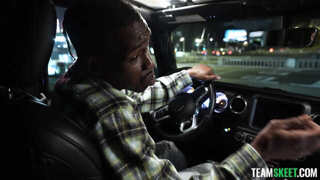 Как расчитаться без денег с такистом?